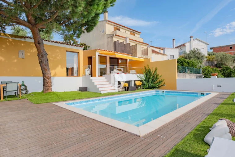 Moradia T3 para Venda em Vila de Rei Foto 1