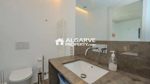 Moradia T4 para Venda em Almancil