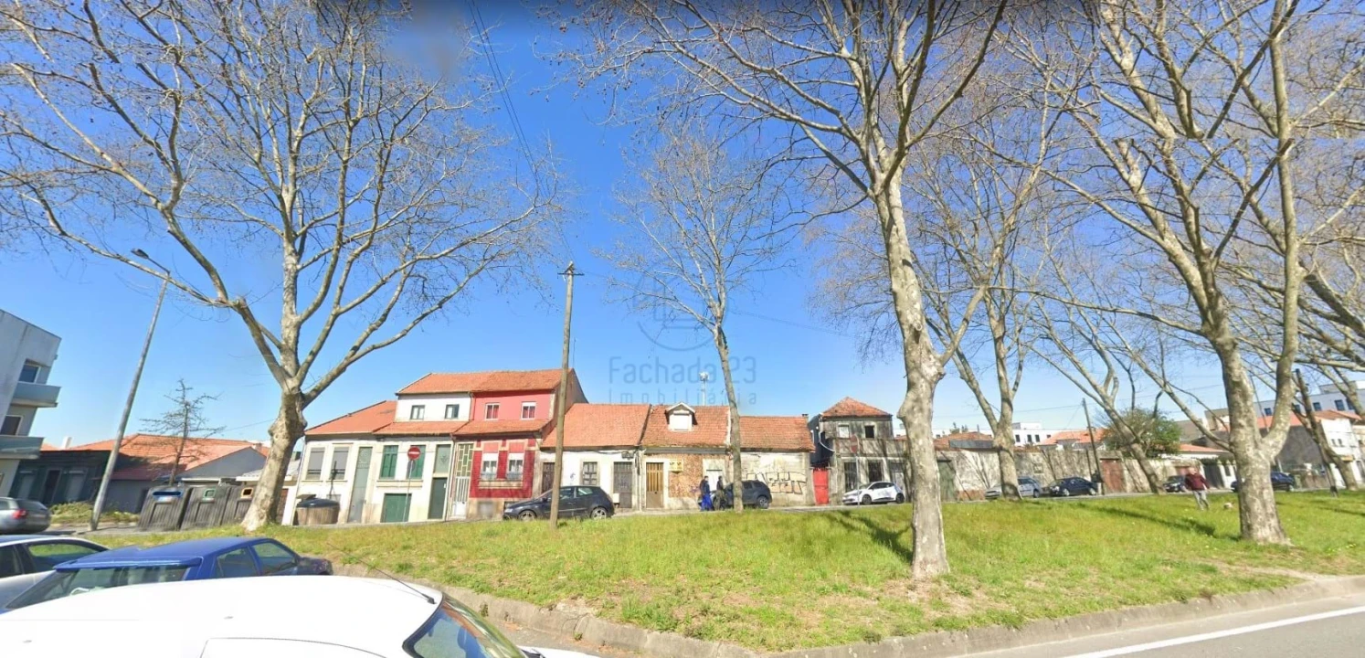 Moradia para Venda em Paranhos Foto 2