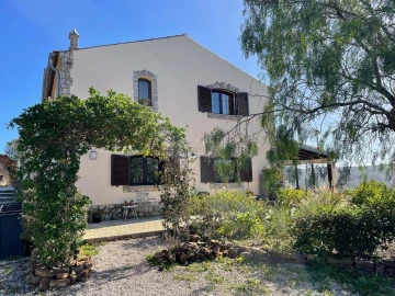 Moradia T5 para Venda em Loule (São Clemente)