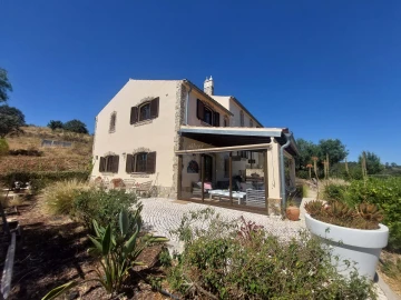 Moradia T5 para Venda em Loule (São Clemente)