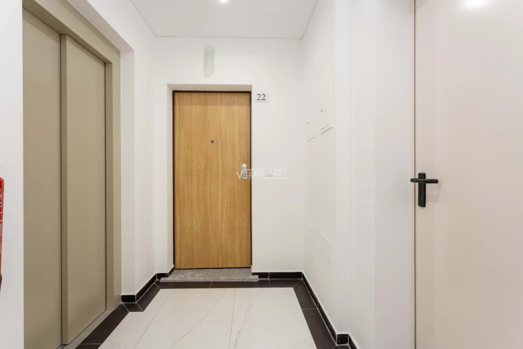 Apartamento T3 para Venda em Quelfes Foto 28