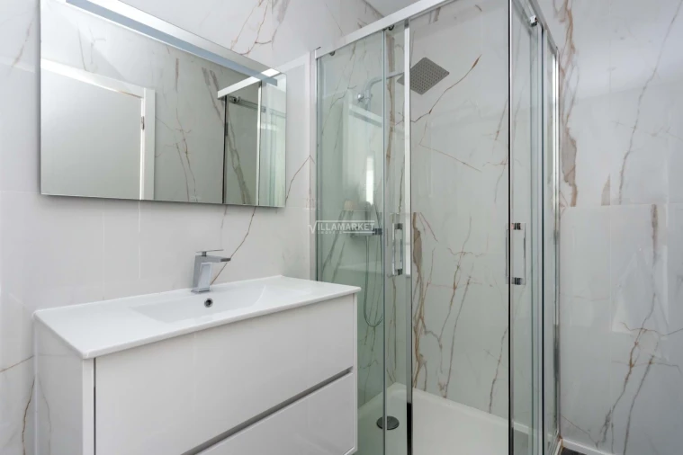 Apartamento T3 para Venda em Quelfes Foto 22