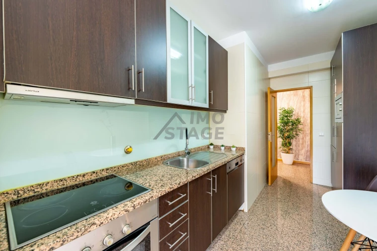 Apartamento T2 para Venda em Valongo Foto 12