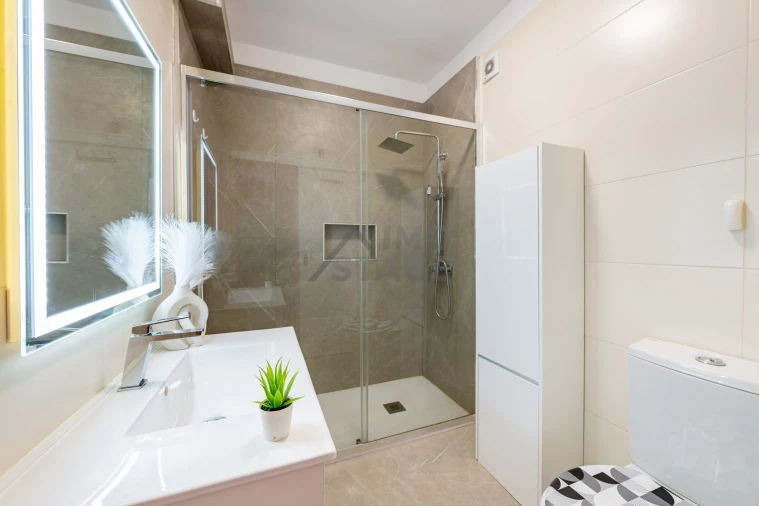 Apartamento T2 para Venda em Valongo Foto 17