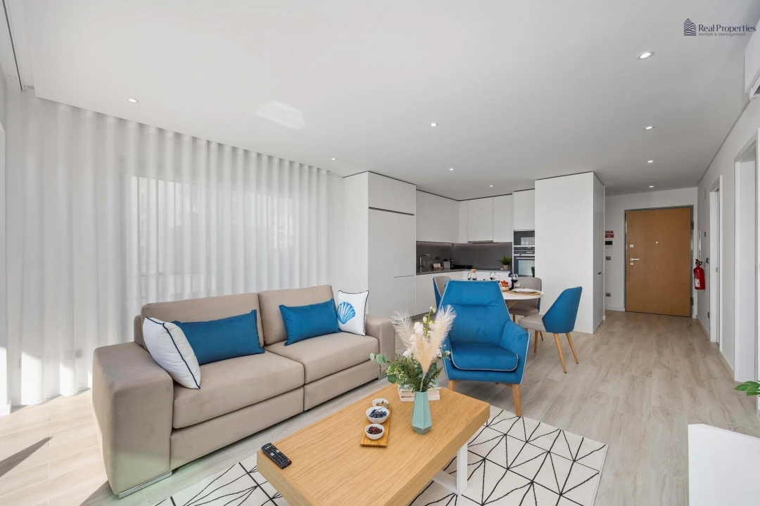 Apartamento T2 para Arrendamento em Quarteira Foto 4