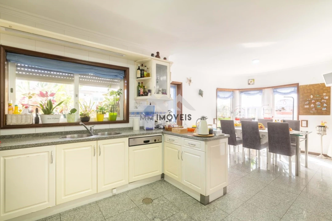 Moradia T4 para Venda em Cidade da Maia Foto 23