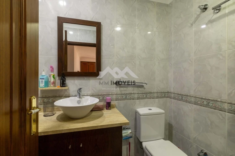Moradia T4 para Venda em Cidade da Maia Foto 34