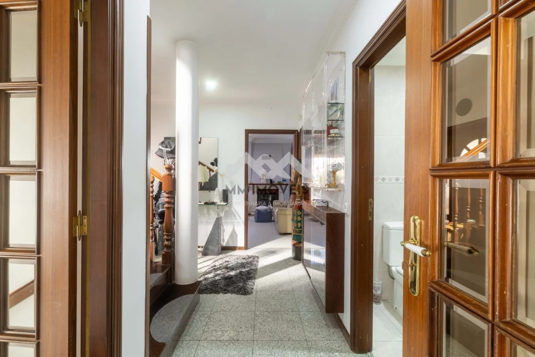 Moradia T4 para Venda em Cidade da Maia Foto 58