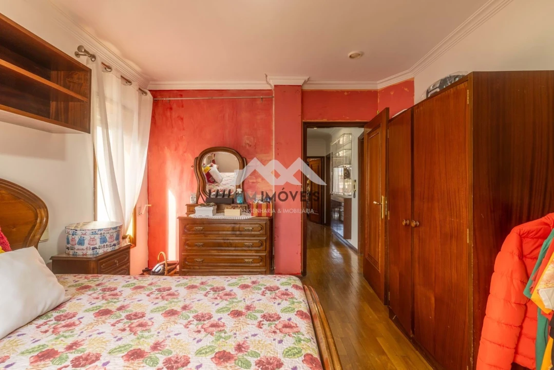 Moradia T4 para Venda em Cidade da Maia Foto 32