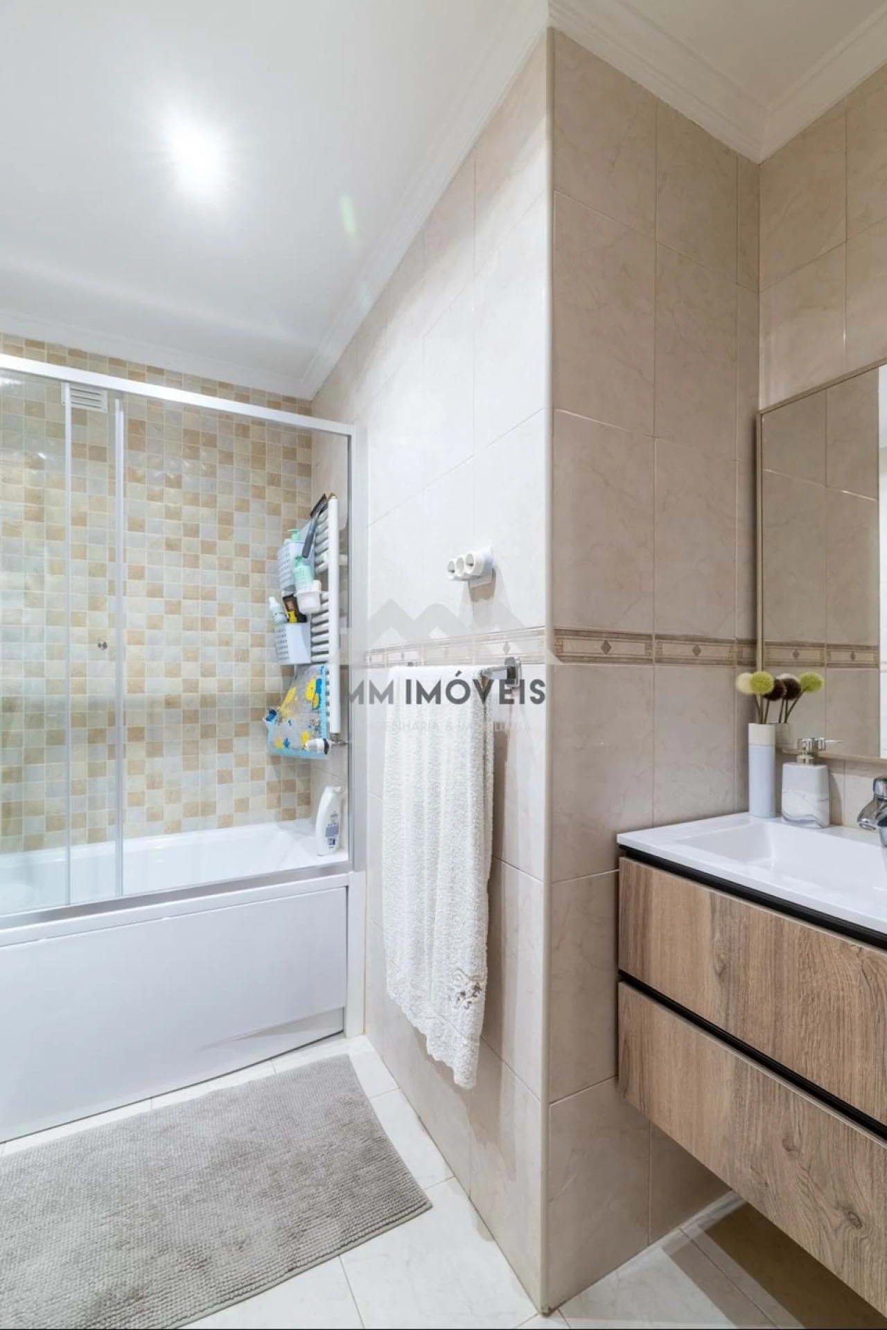 Apartamento T2 para Venda em Nogueira e Silva Escura Foto 17