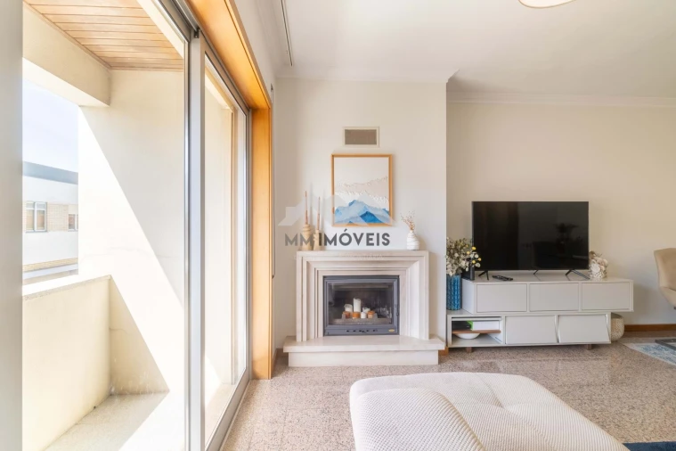 Apartamento T2 para Venda em Nogueira e Silva Escura Foto 31