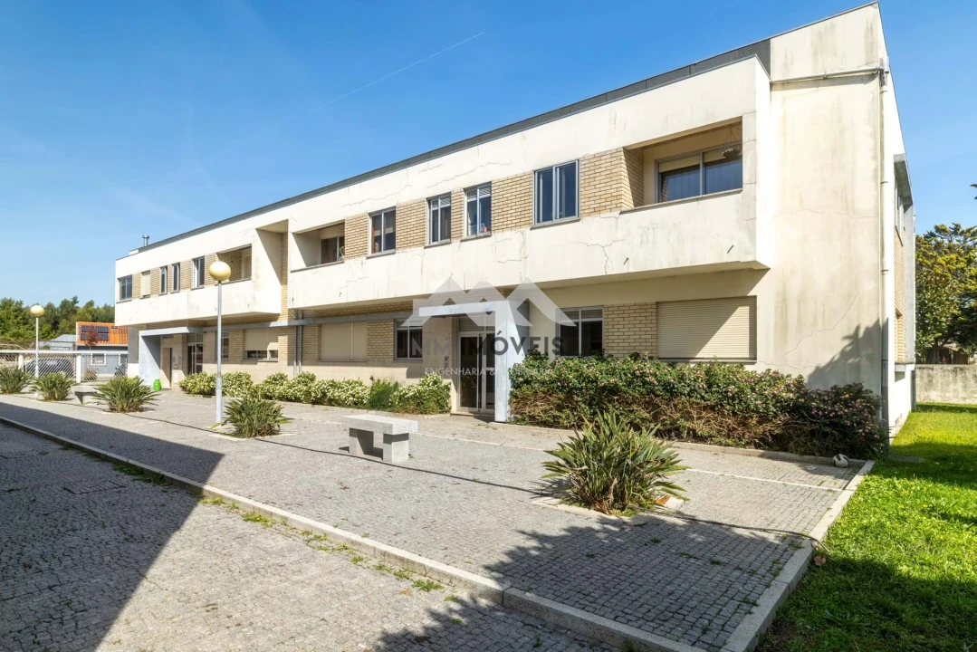 Apartamento T2 para Venda em Nogueira e Silva Escura Foto 44