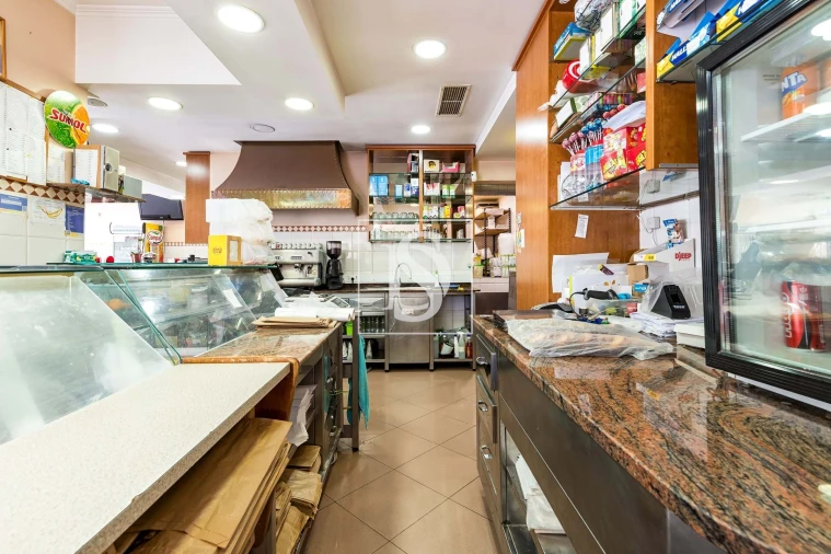 Negócio para Arrendamento em Encosta do Sol Foto 6