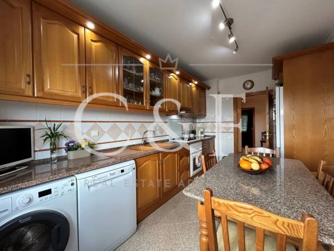 Apartamento T3 para Venda em Sacavém e Prior Velho Foto 7