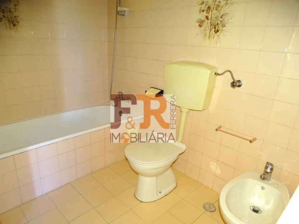 Moradia T2 para Venda em Quinta do Conde Foto 35