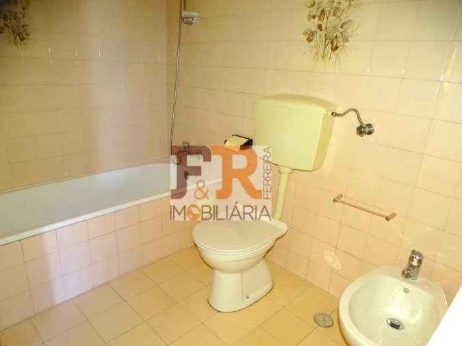 Moradia T2 para Venda em Quinta do Conde Foto 35