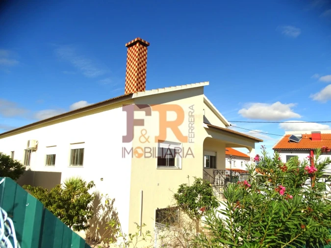 Moradia T2 para Venda em Quinta do Conde Foto 44