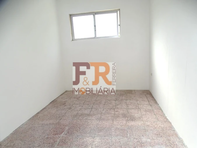 Moradia T2 para Venda em Quinta do Conde Foto 47