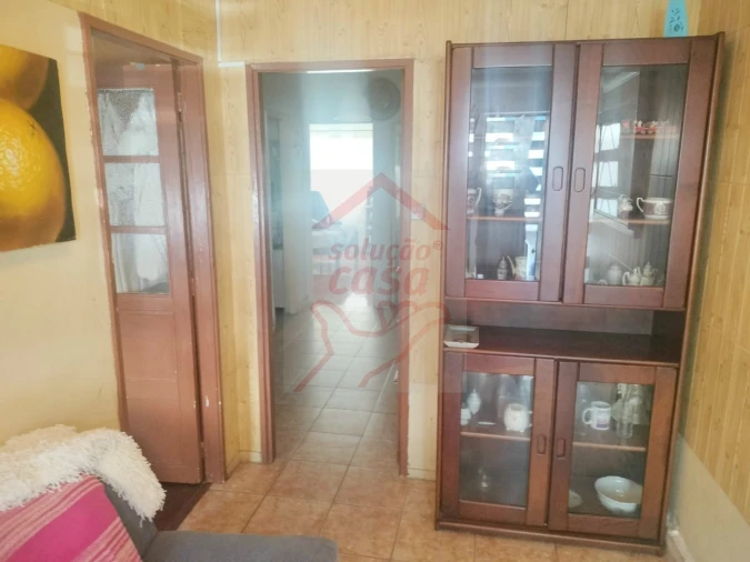 Apartamento T1 para Venda em Oliveira do Douro Foto 4