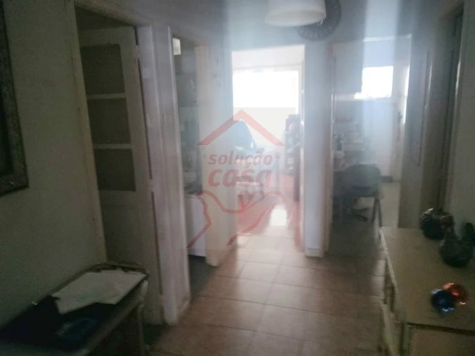 Apartamento T1 para Venda em Oliveira do Douro Foto 11