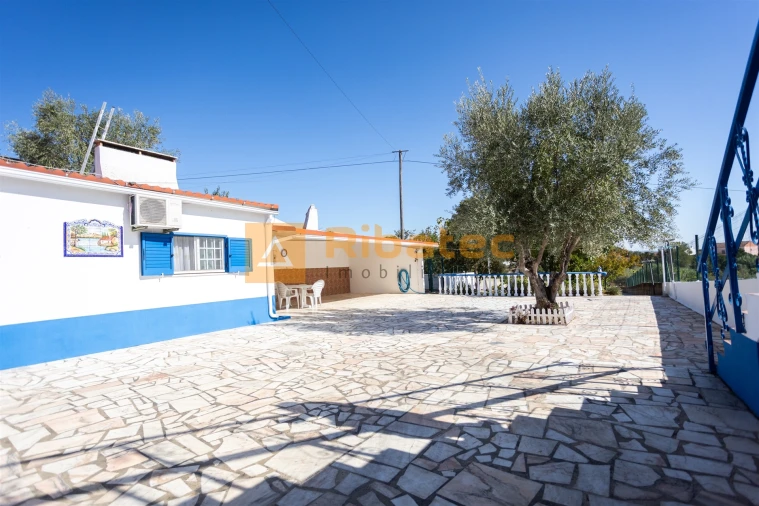 Moradia T3 para Venda em Couço Foto 25