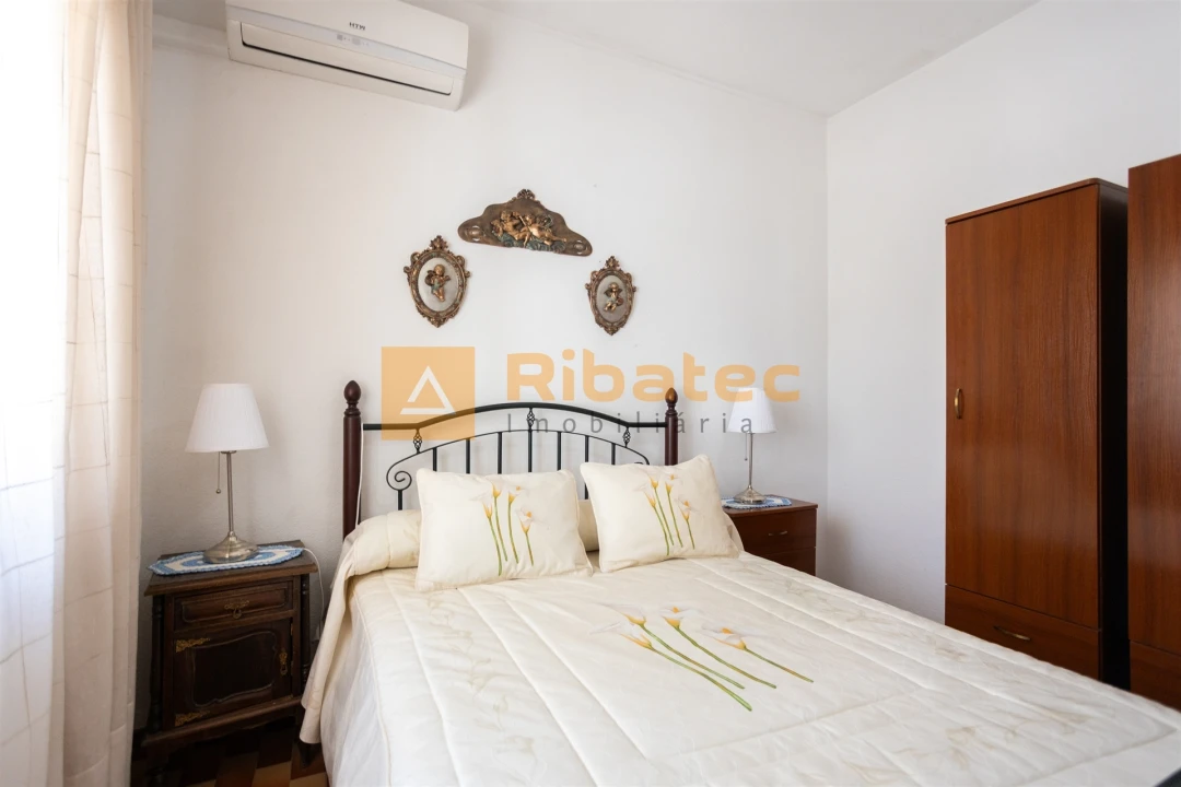 Moradia T3 para Venda em Couço Foto 12