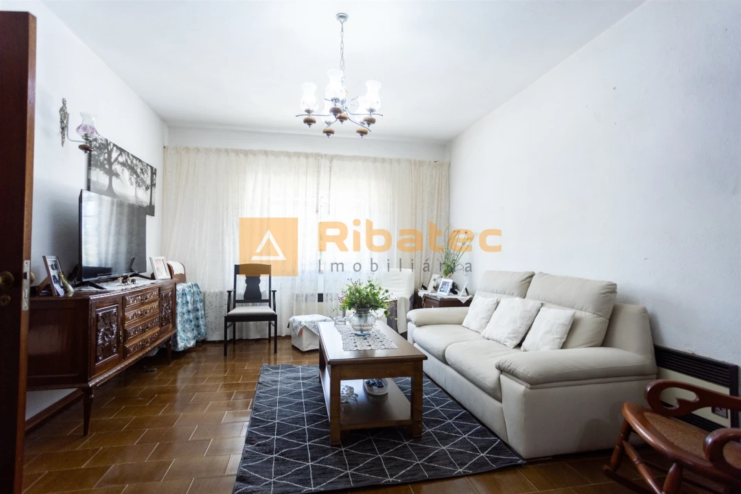 Moradia T3 para Venda em Couço Foto 10