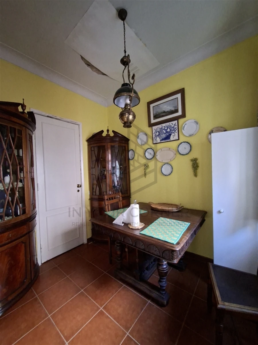 Apartamento T4 para Venda em Areeiro Foto 40