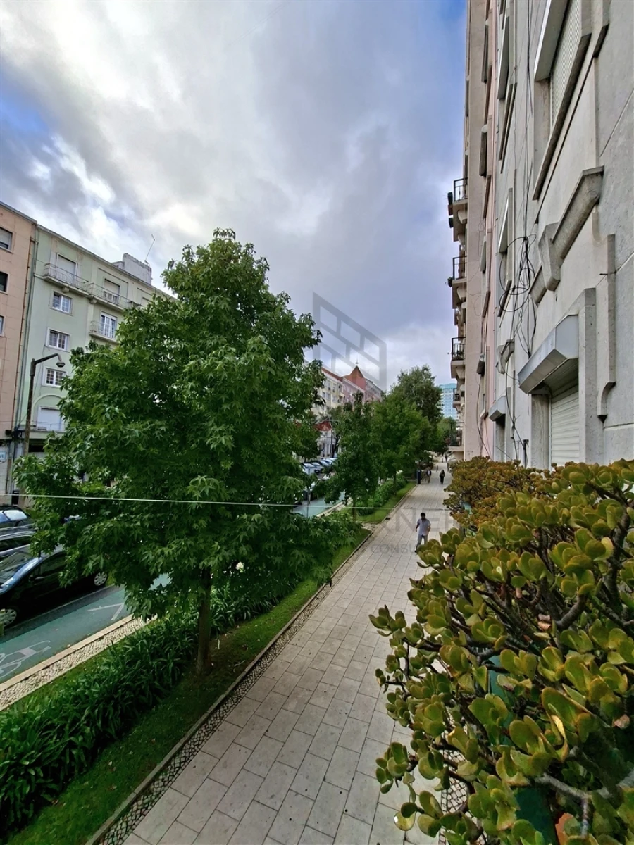 Apartamento T4 para Venda em Areeiro Foto 56