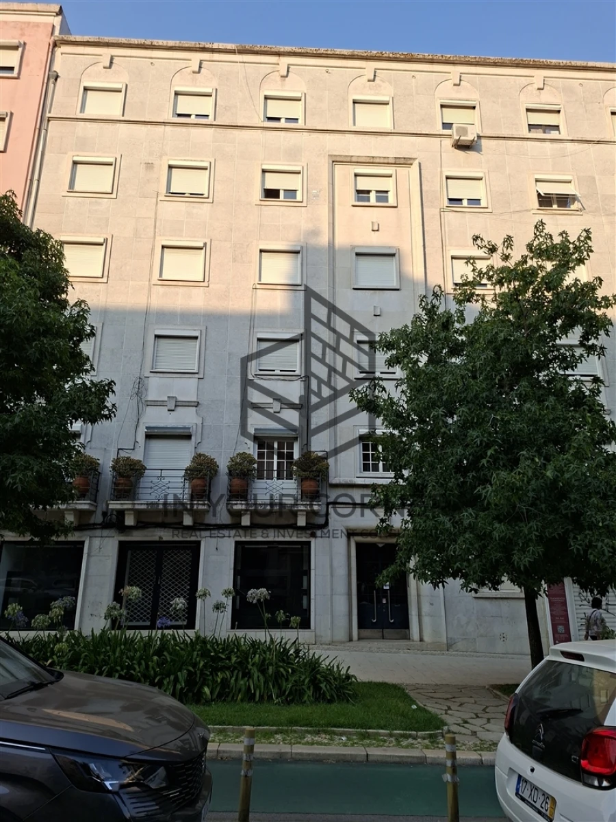 Apartamento T4 para Venda em Areeiro Foto 1