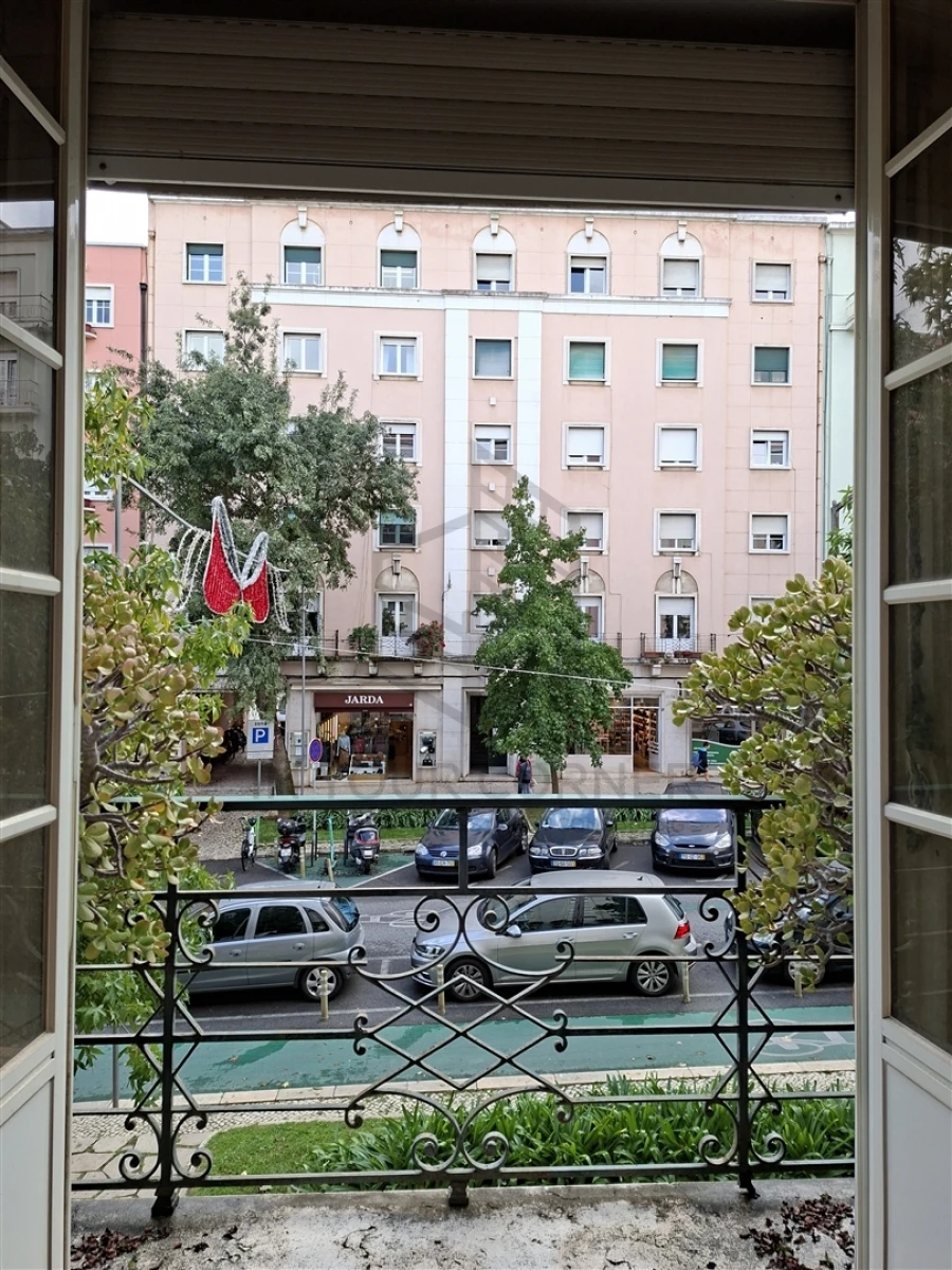 Apartamento T4 para Venda em Areeiro Foto 53