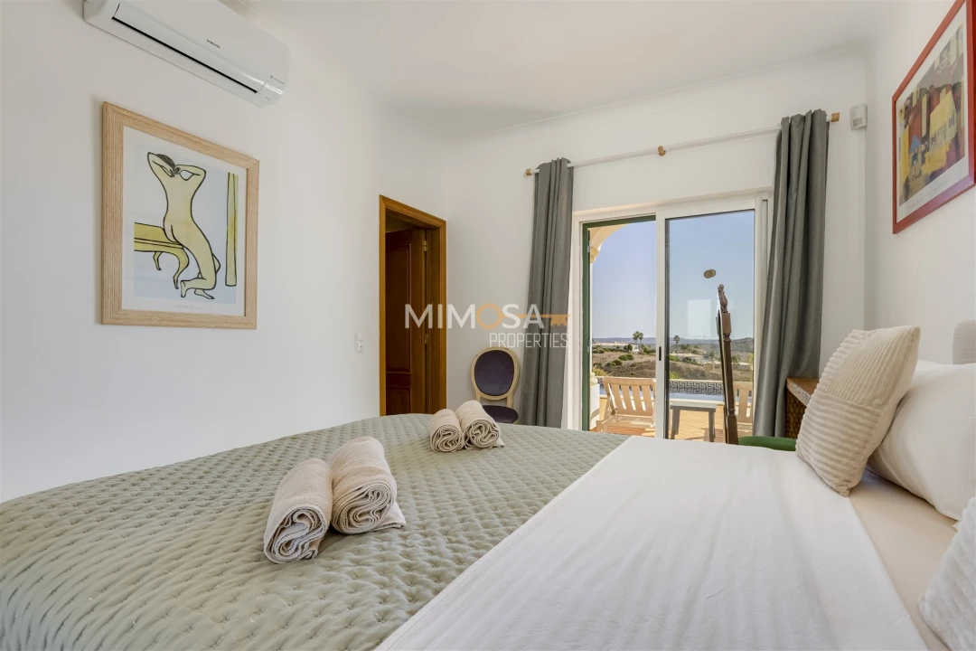 Moradia T3 para Arrendamento em Budens Foto 20