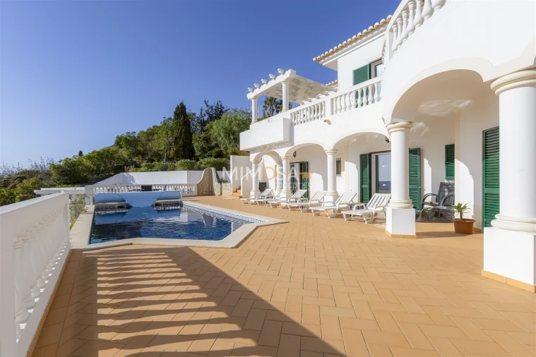 Moradia T3 para Arrendamento em Budens Foto 25