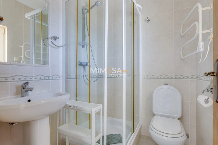 Moradia T3 para Arrendamento em Budens Foto 21