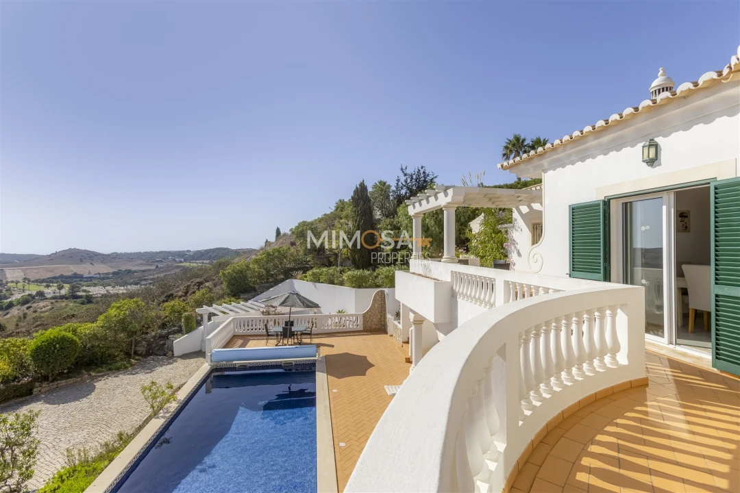 Moradia T3 para Arrendamento em Budens Foto 31