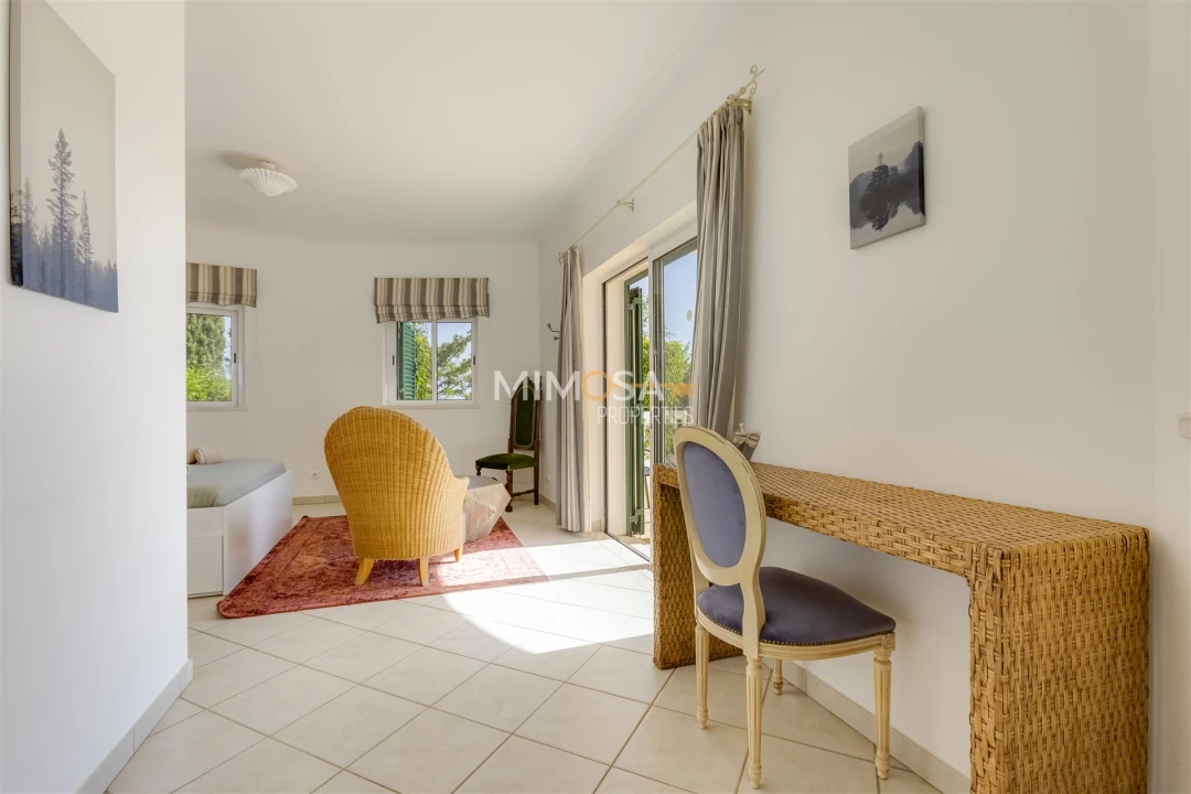 Moradia T3 para Arrendamento em Budens Foto 12