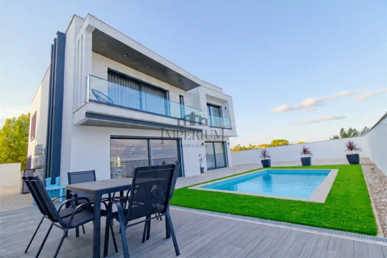 Moradia T3 para Venda em Alenquer (Santo Estêvão e Triana) Foto 10