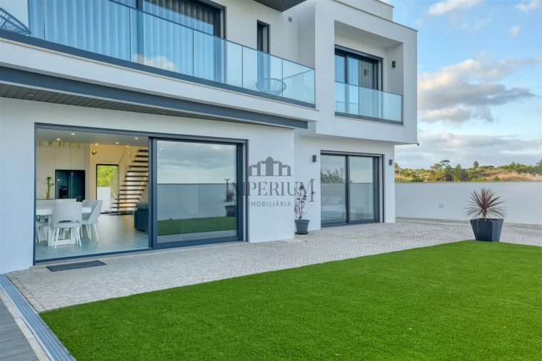 Moradia T3 para Venda em Alenquer (Santo Estêvão e Triana) Foto 22