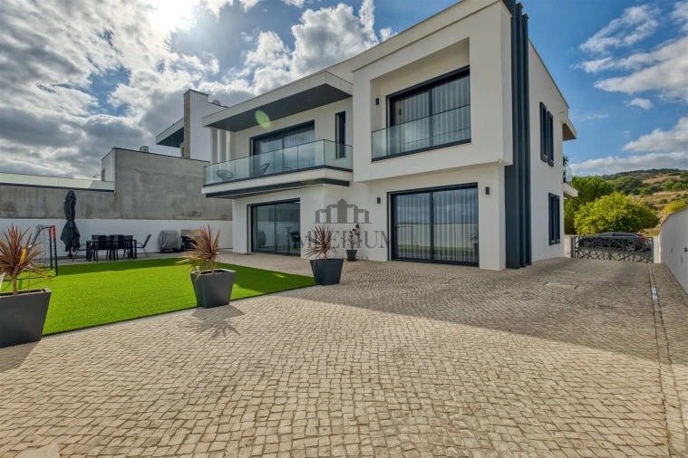 Moradia T3 para Venda em Alenquer (Santo Estêvão e Triana) Foto 20