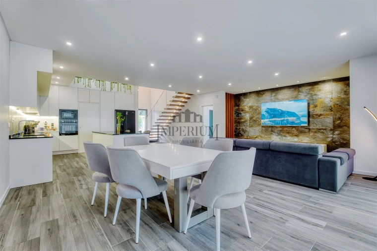 Moradia T3 para Venda em Alenquer (Santo Estêvão e Triana) Foto 70