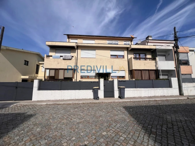 Moradia T2 para Venda em Moreira Foto 18