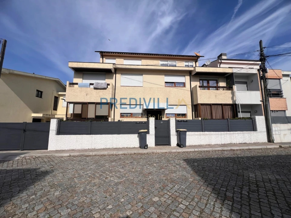 Moradia T2 para Venda em Moreira Foto 18