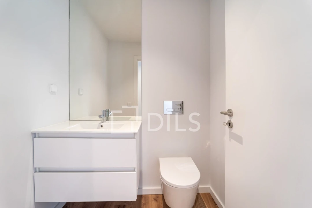 Apartamento T4 para Venda em Ramalde Foto 8