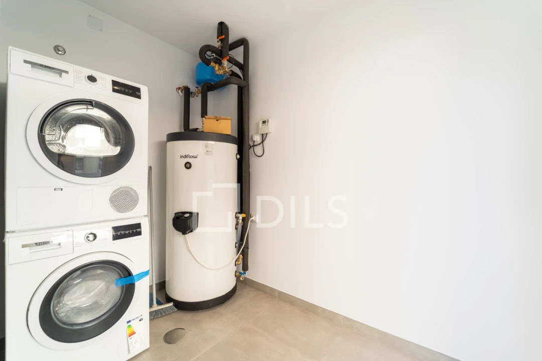 Apartamento T4 para Venda em Ramalde Foto 30