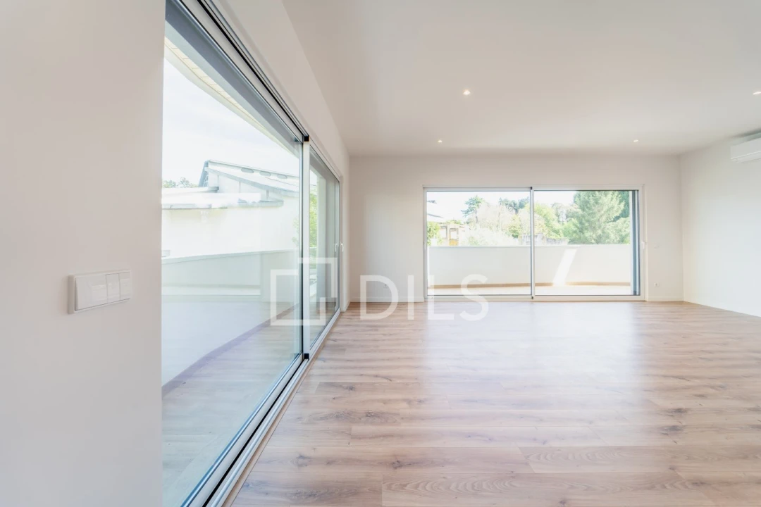 Apartamento T4 para Venda em Ramalde Foto 37