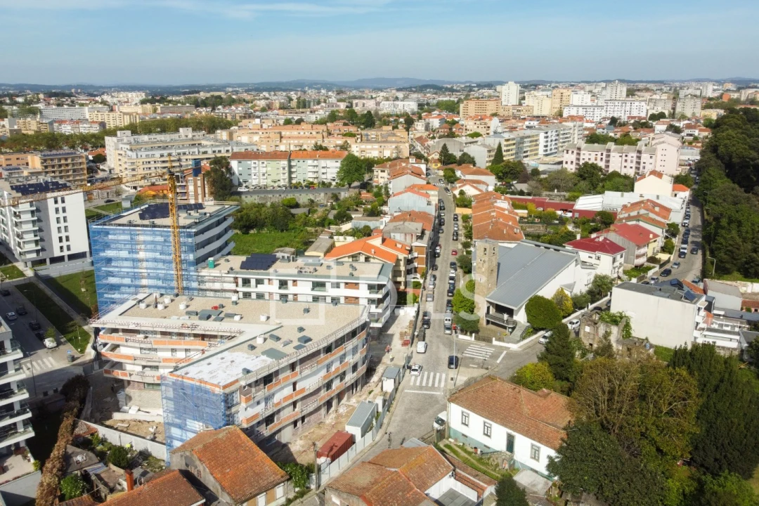 Apartamento T4 para Venda em Ramalde Foto 49
