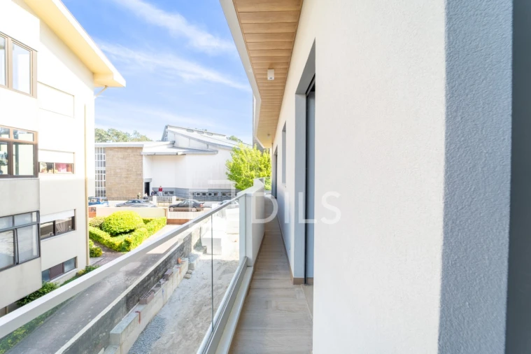 Apartamento T4 para Venda em Ramalde Foto 6