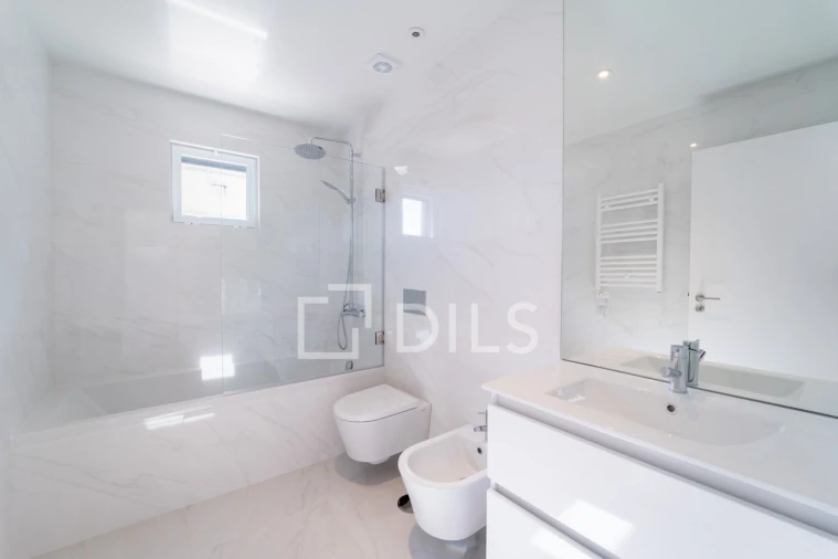 Apartamento T4 para Venda em Ramalde Foto 22