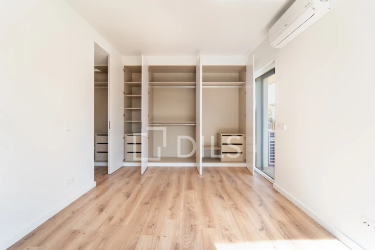 Apartamento T4 para Venda em Ramalde Foto 23